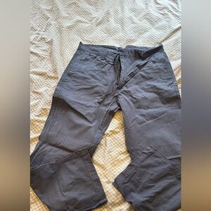 GAP Men's Charcoal Pants
